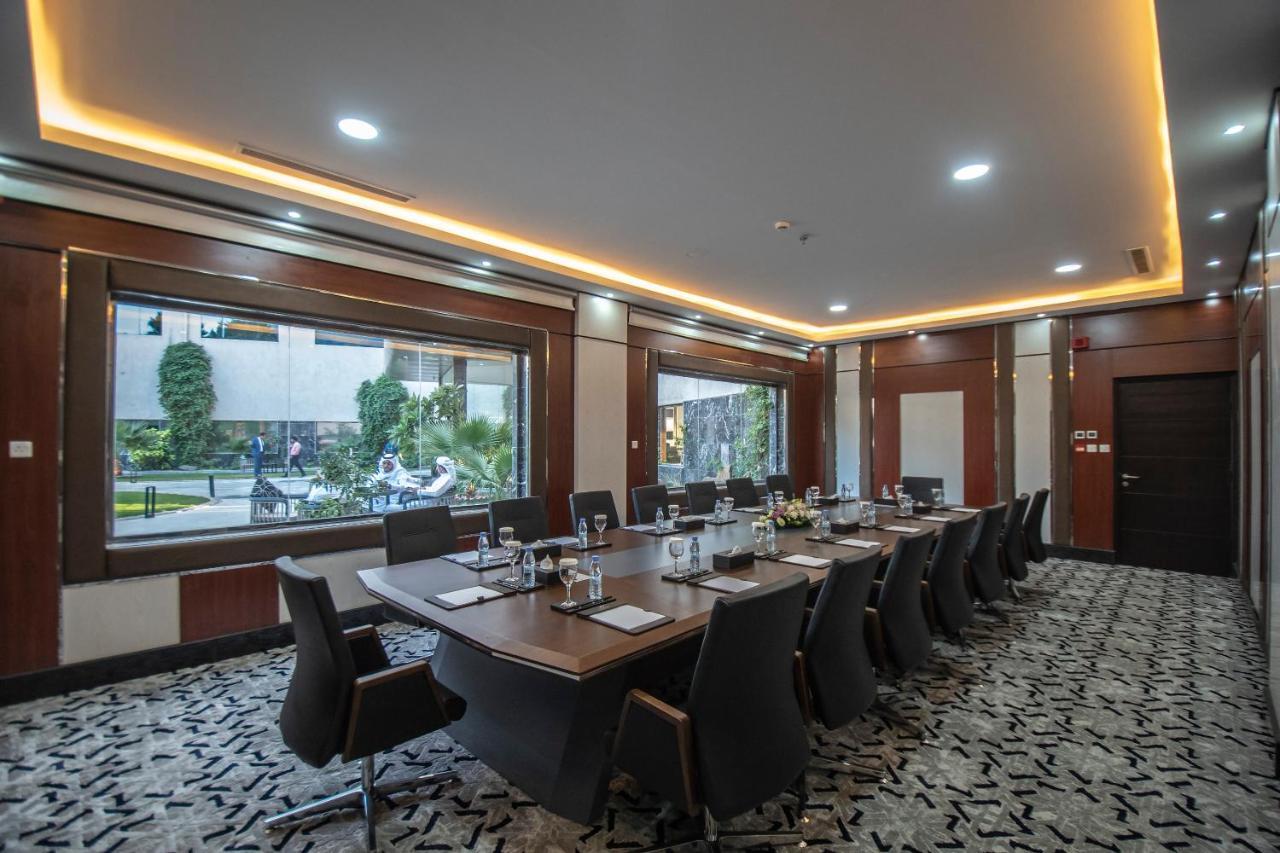 The District Hotel Najran Exterior foto